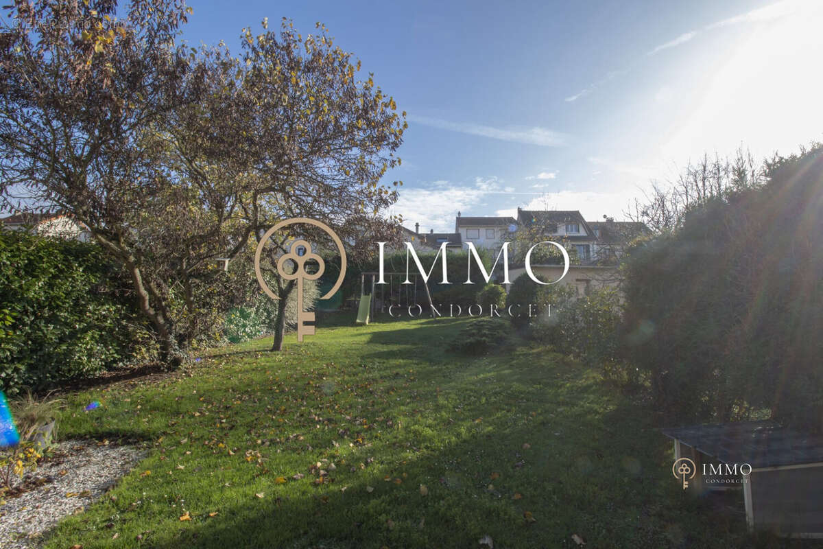 Maison à L&#039;HAY-LES-ROSES