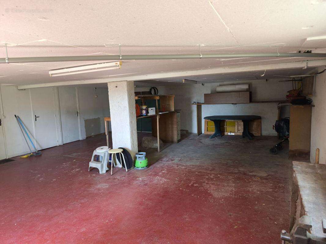 Villa sur sous sol avec 2 terrasses et jardin burlats - photo 15