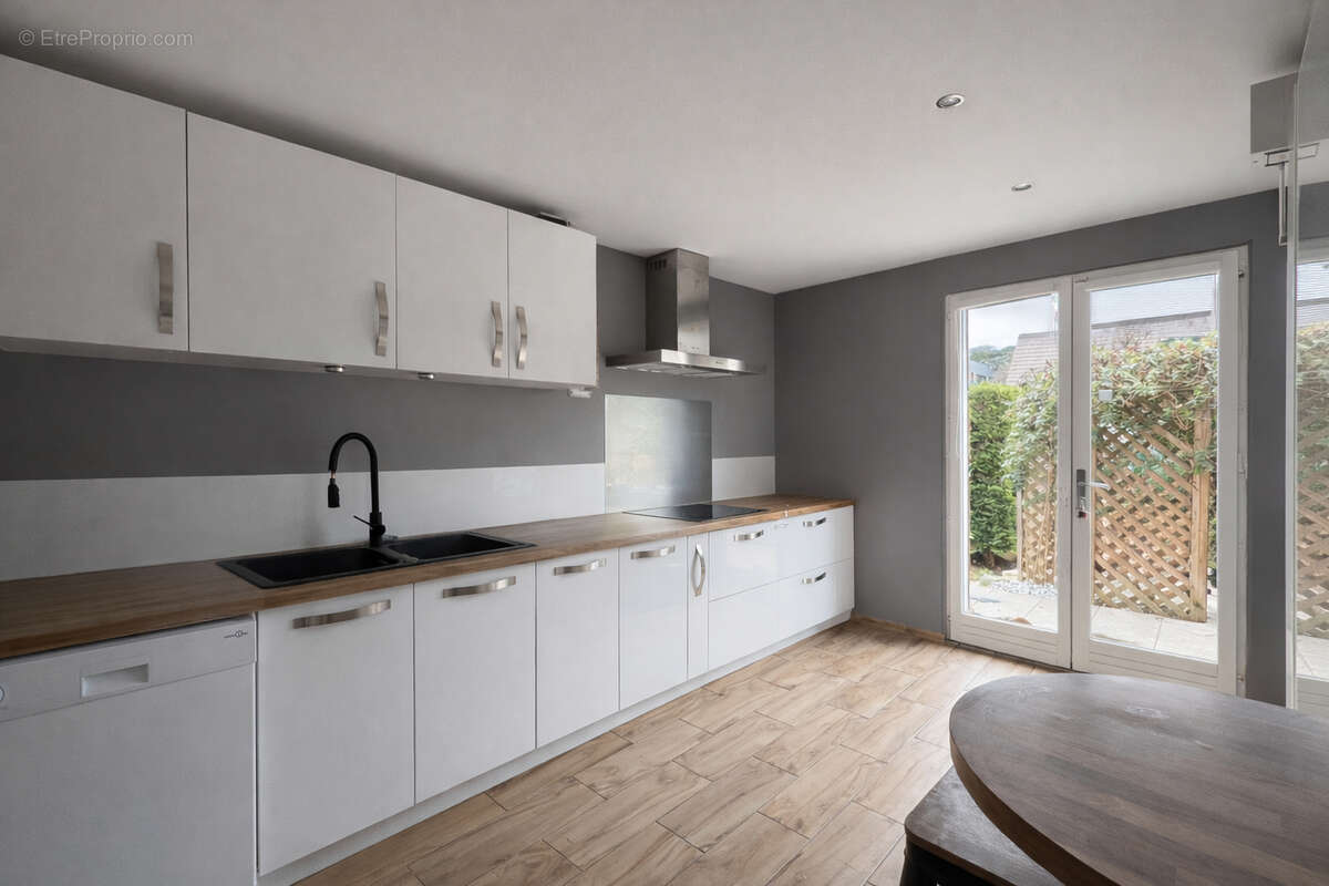 Maison à DAMMARIE-LES-LYS