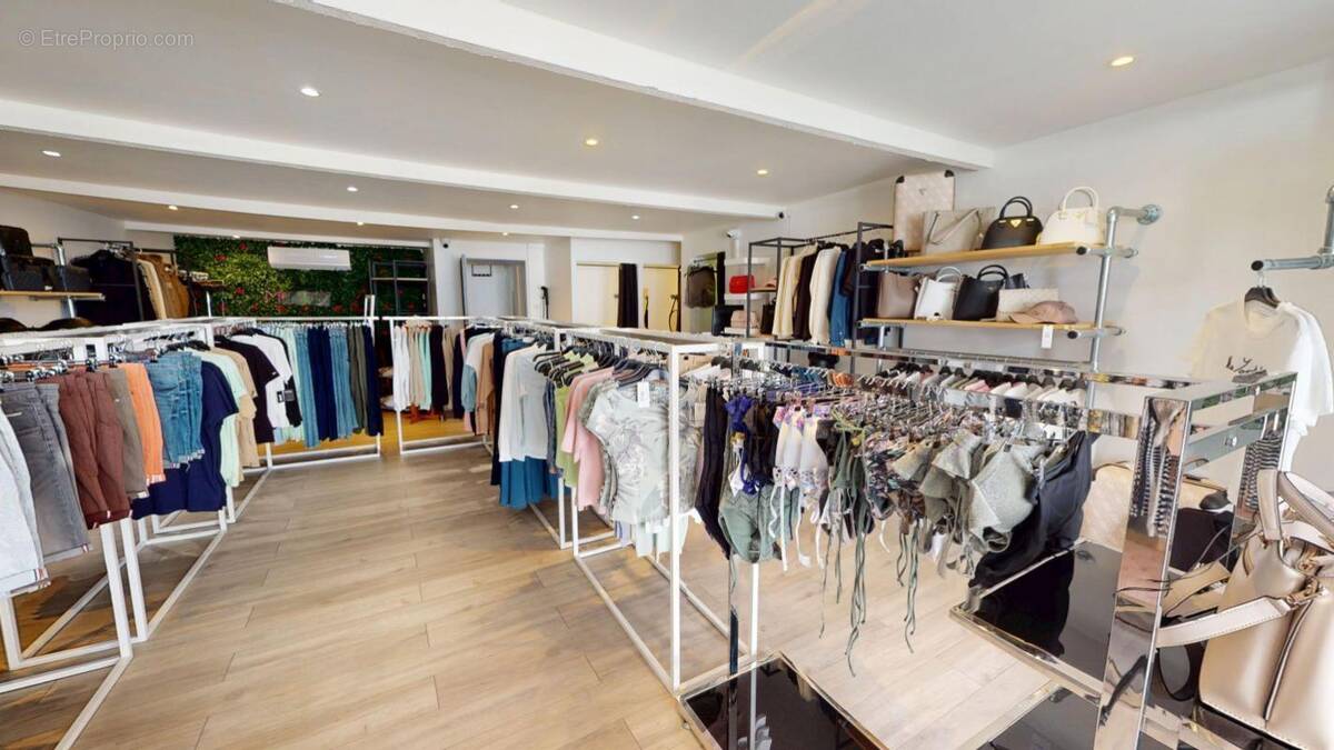 Commerce à FRONTIGNAN