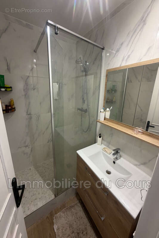 Appartement 75 m² à Martigues  - photo 8