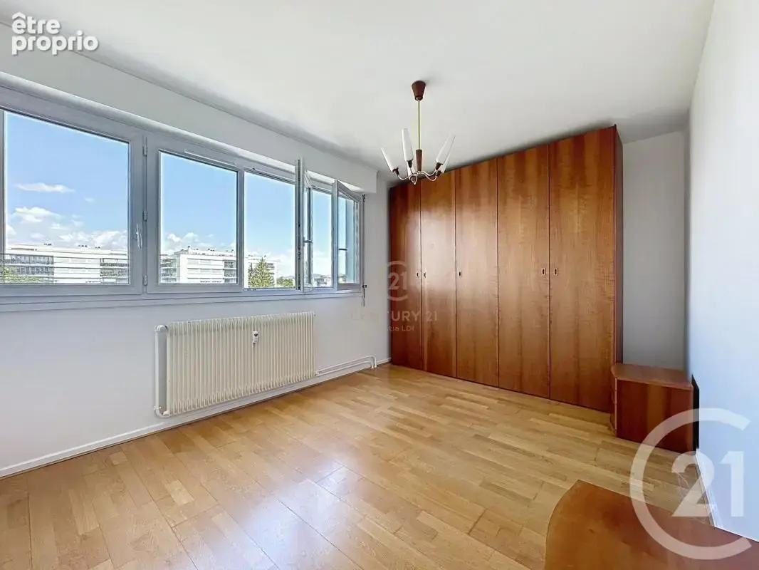 Appartement 67 m² à Sainte-Foy-Les-Lyon  - photo 15
