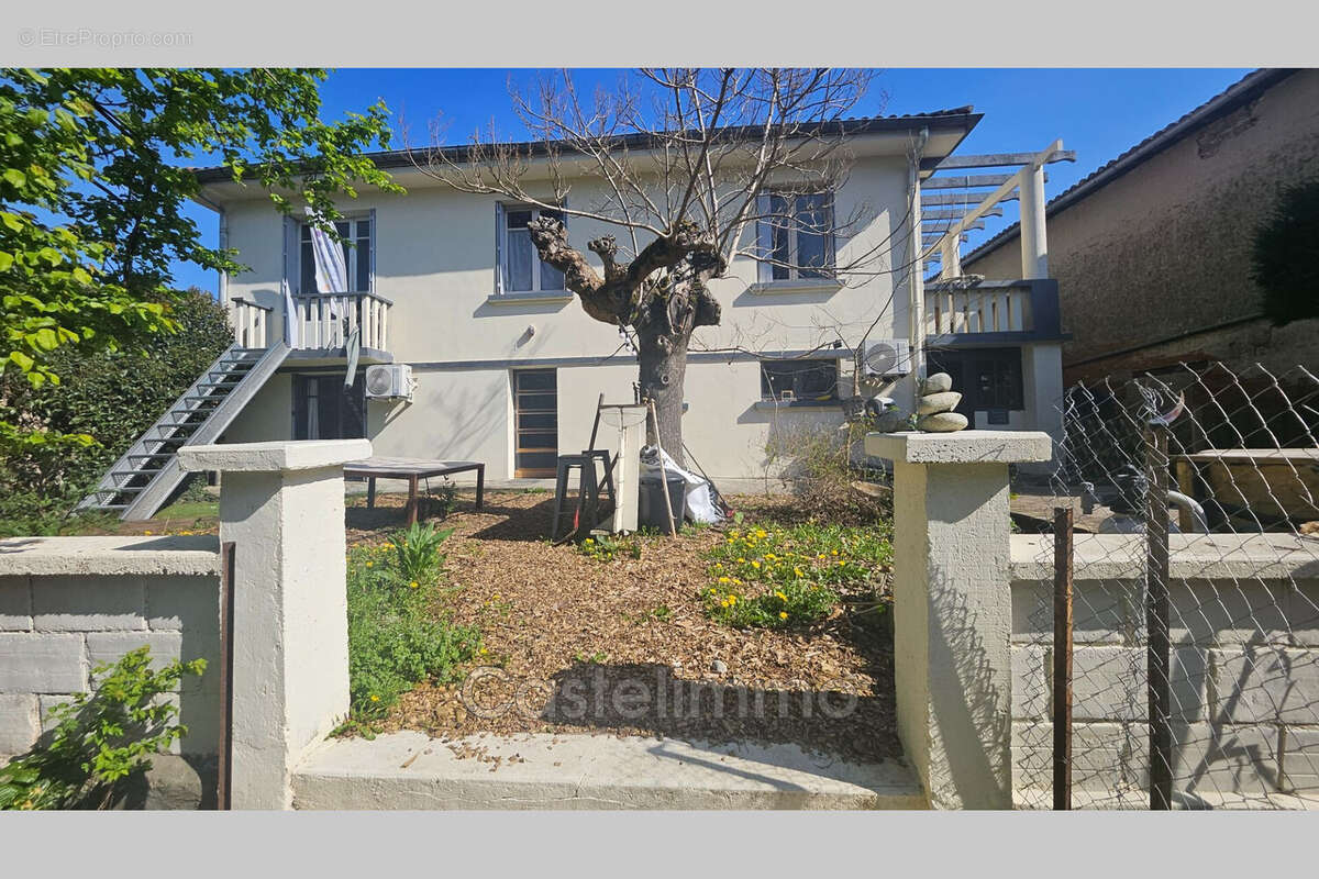 Maison à CASTELSARRASIN