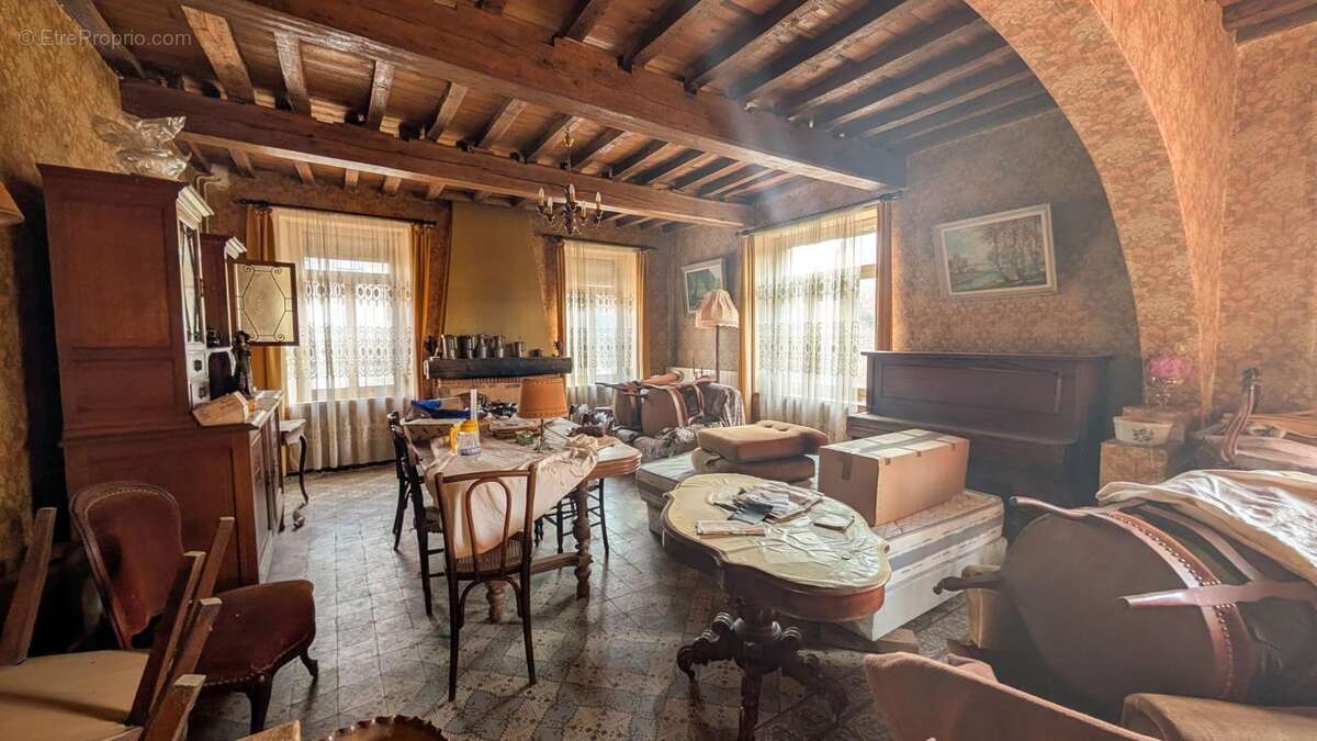 Maison à WALINCOURT-SELVIGNY
