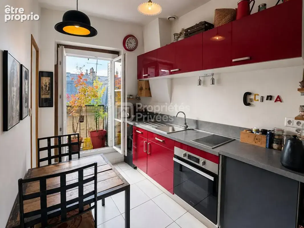 75009 PARIS - Quartier Martyrs-Lorette-Cadet- Appartement lumineux, traversant avec 6  balcons et belle vue - photo 8