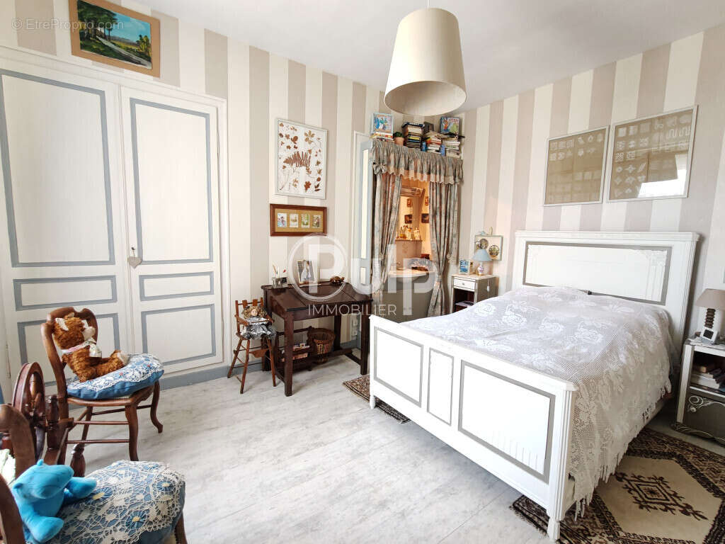 Jolie maison bourgeoise à vendre proche centre et Gare - photo 12