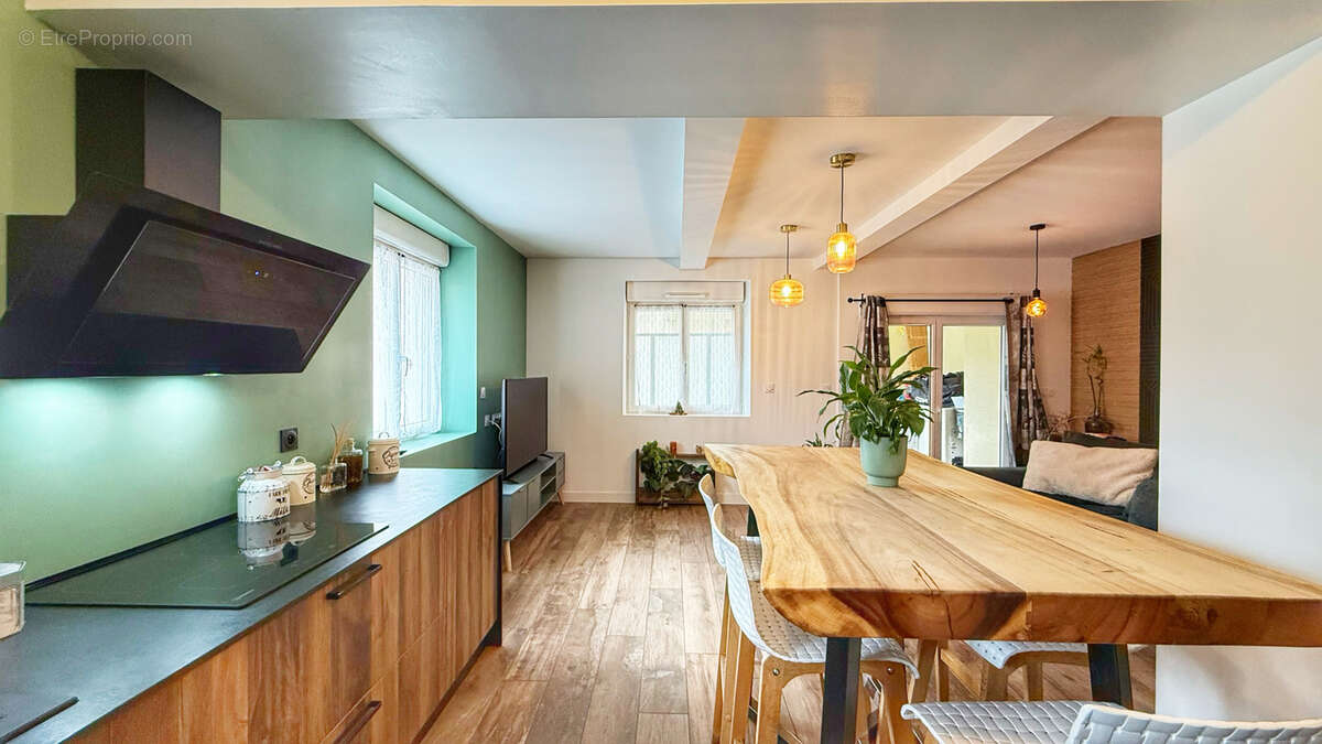 Appartement à SEYSSINET-PARISET