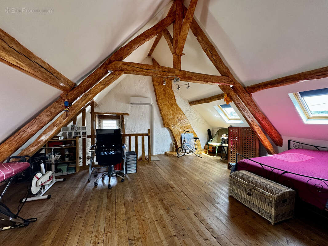 Maison à FAVERELLES