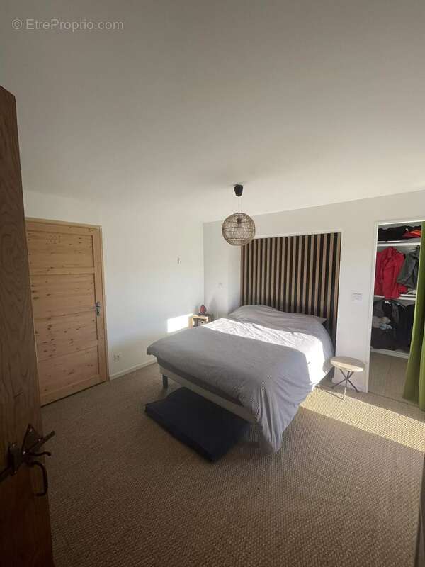 Maison à VARENNES-SAINT-SAUVEUR