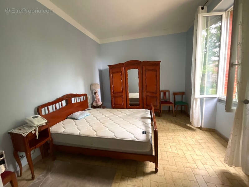 En exclusivité  Maison à vendre 9 pièces LABRUGUIERE (81) - photo 8