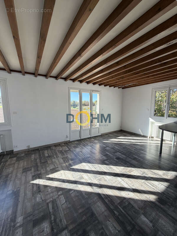 Maison à SALT-EN-DONZY