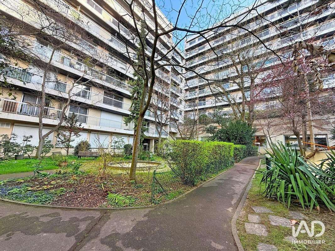Photo 3 - Commerce à PARIS-11E