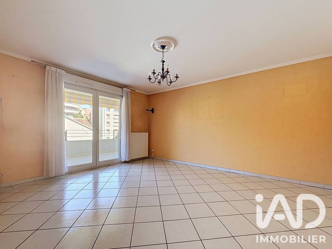 Photo 1 - Appartement à VILLEURBANNE