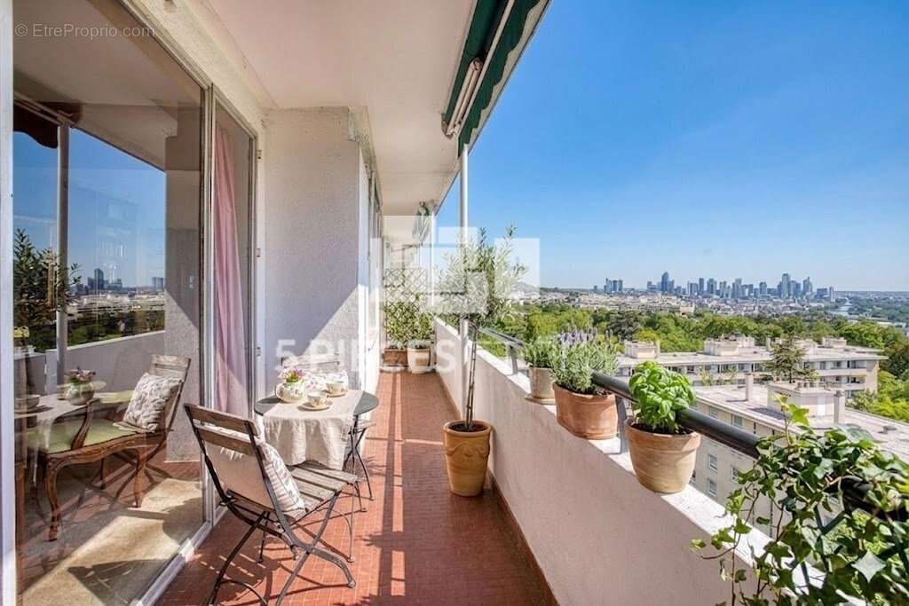 Appartement à SAINT-CLOUD