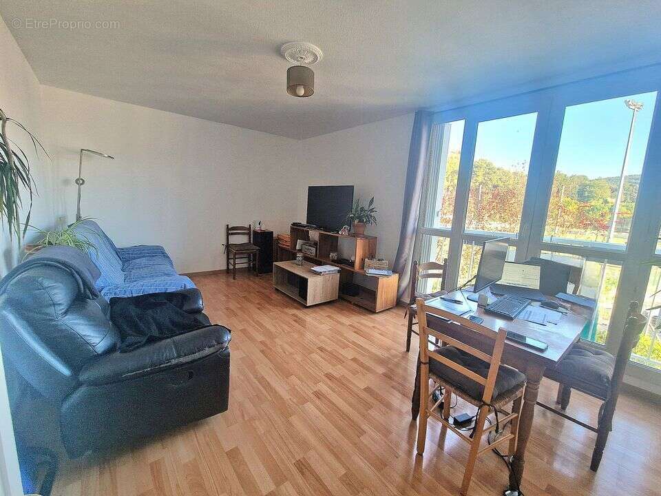 Type 5-Lumineux-87m²-Proximité commerces et - Appartement à AUBAGNE