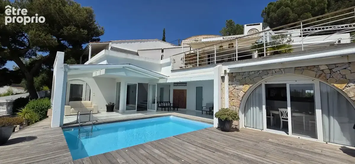 Mont saint-clair  villa d'architecte 296 m²  vue panoramique mer & étang de thau - photo 2