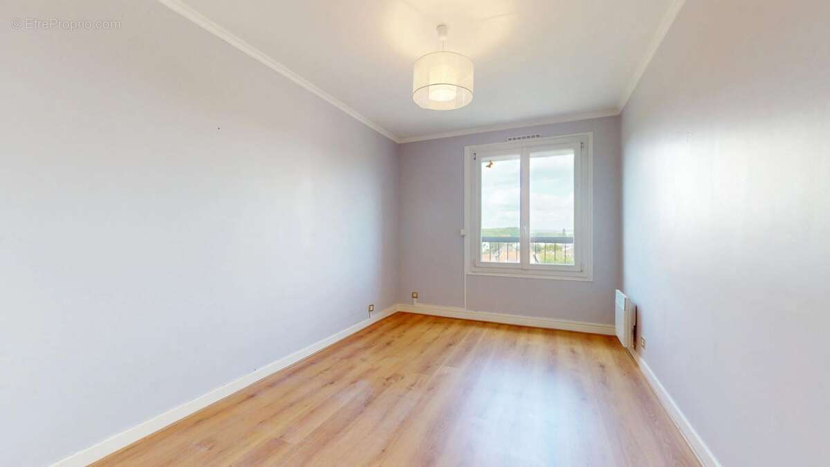 Appartement à SAINT-BRICE-COURCELLES