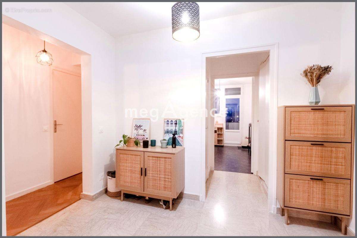 Appartement à SAINTE-FOY-LES-LYON