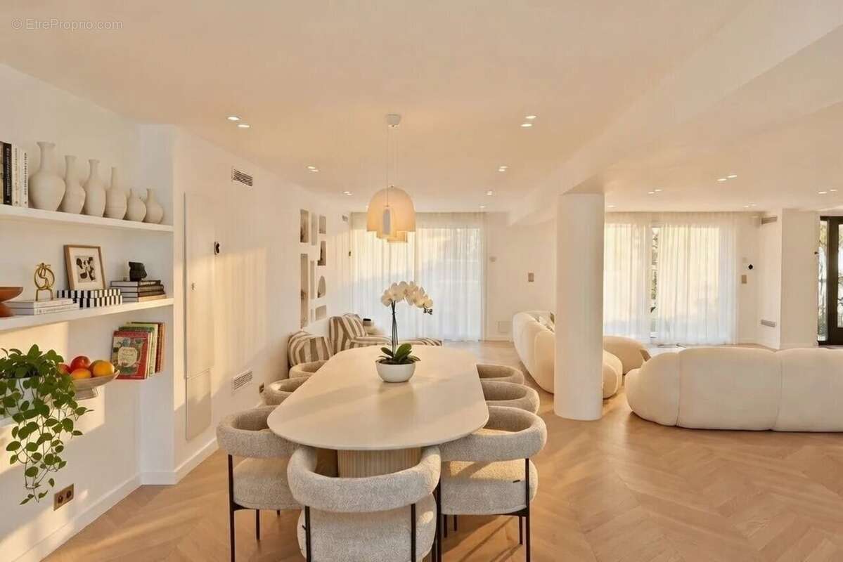 Maison à SAINT-MAUR-DES-FOSSES