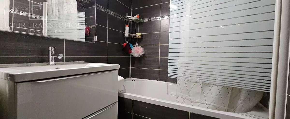 Appartement à COLOMBES