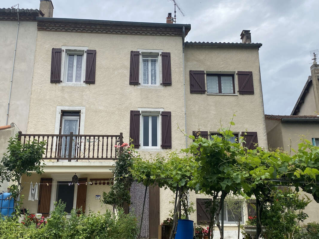 Maison à SAINT-JUERY