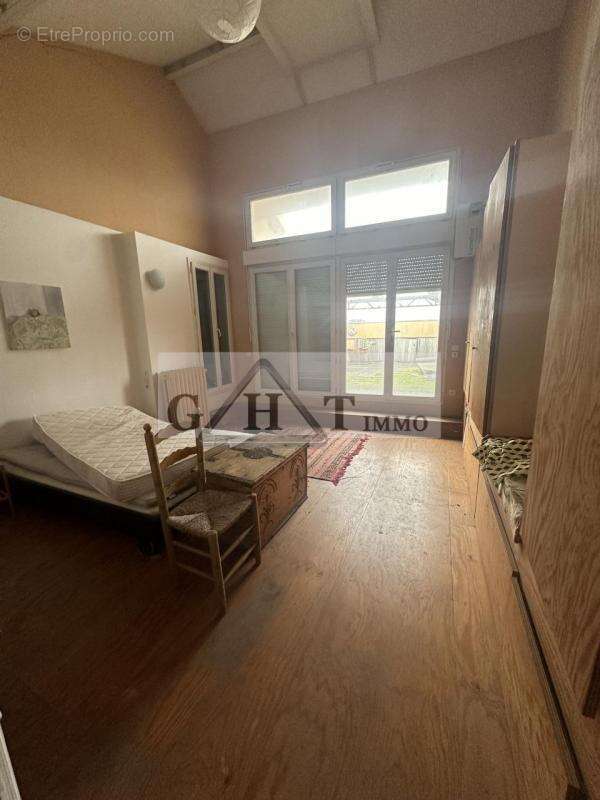 Commerce à IVRY-SUR-SEINE