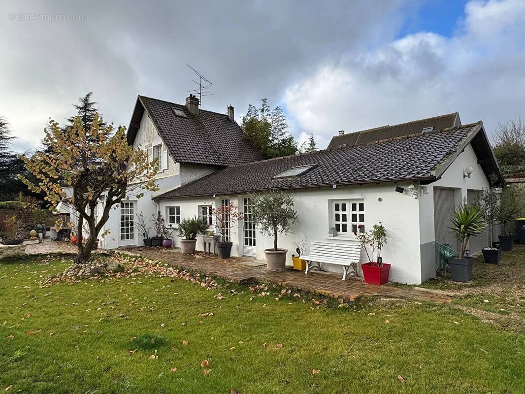 Maison à NOISY-LE-ROI