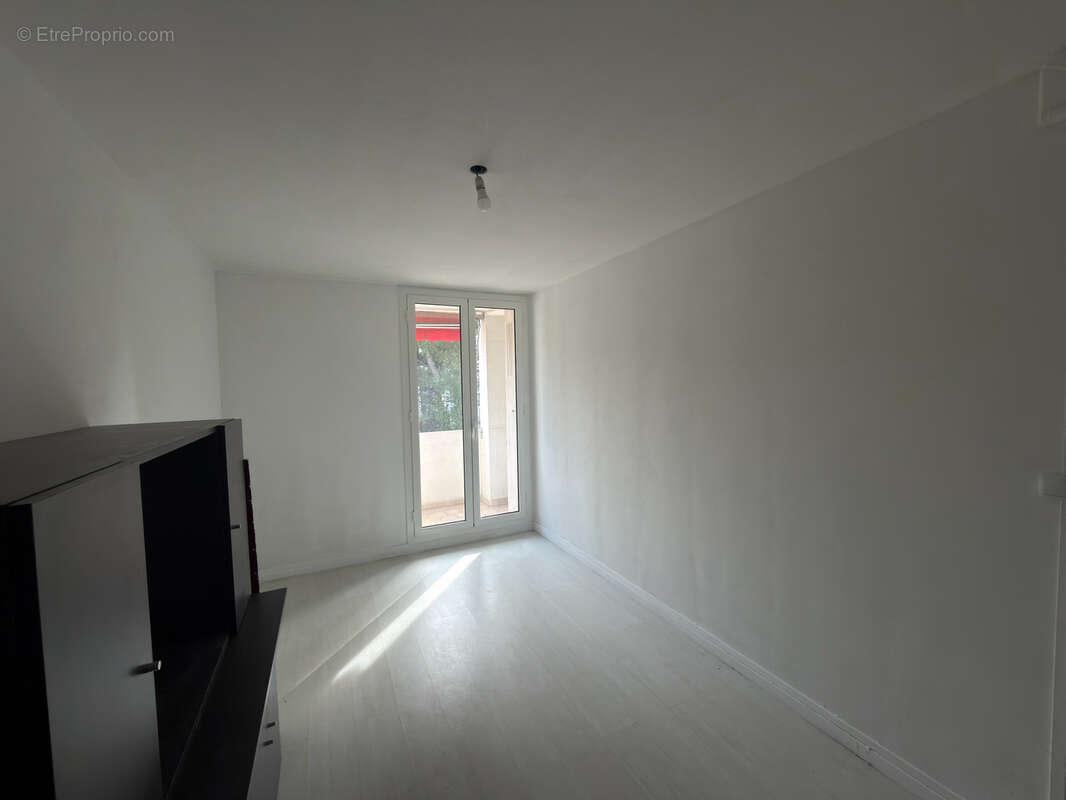 Appartement à MARSEILLE-11E