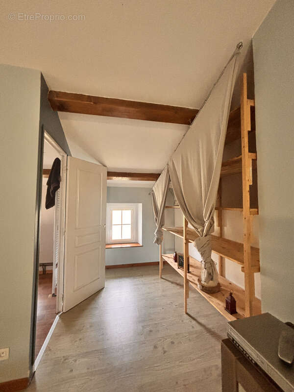 Maison à CORME-ROYAL