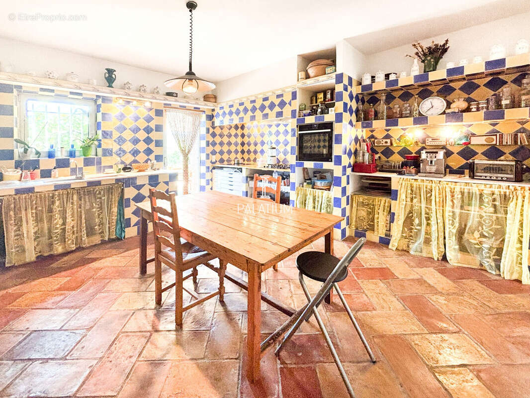 Maison 420 m² à Sainte-Maxime  - photo 8