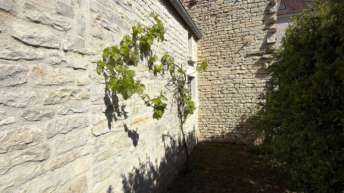 Maison à PRECY-LE-SEC