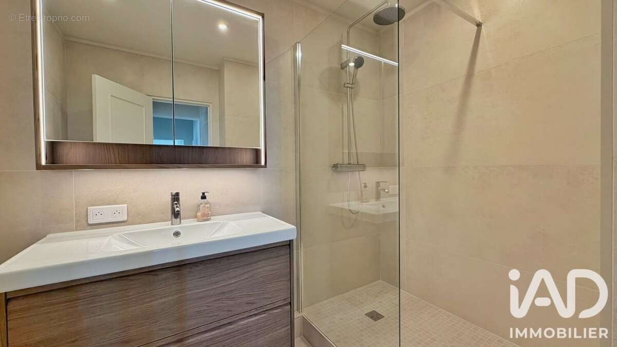 Appartement 57 m² à Hyeres  - photo 3