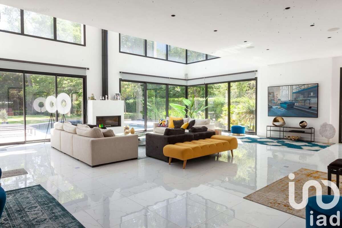 Photo 6 - Maison à MARNES-LA-COQUETTE