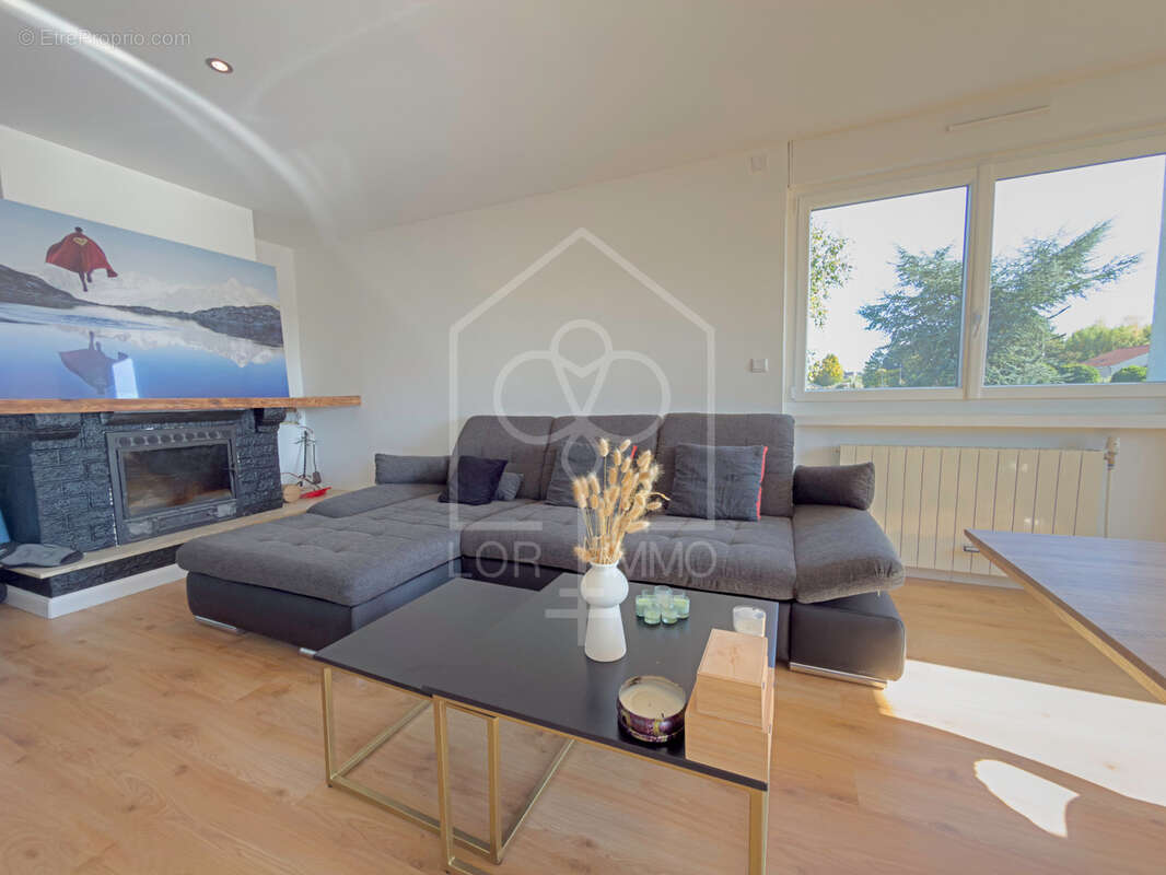 Maison à CHARLY-ORADOUR