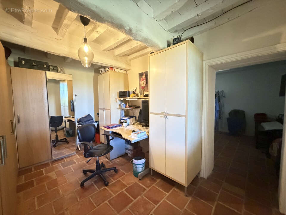 Propriété de 13 000 M2 avec maison de 200 M2 chai de 70 M2 et garage de 80 M2 - photo 12