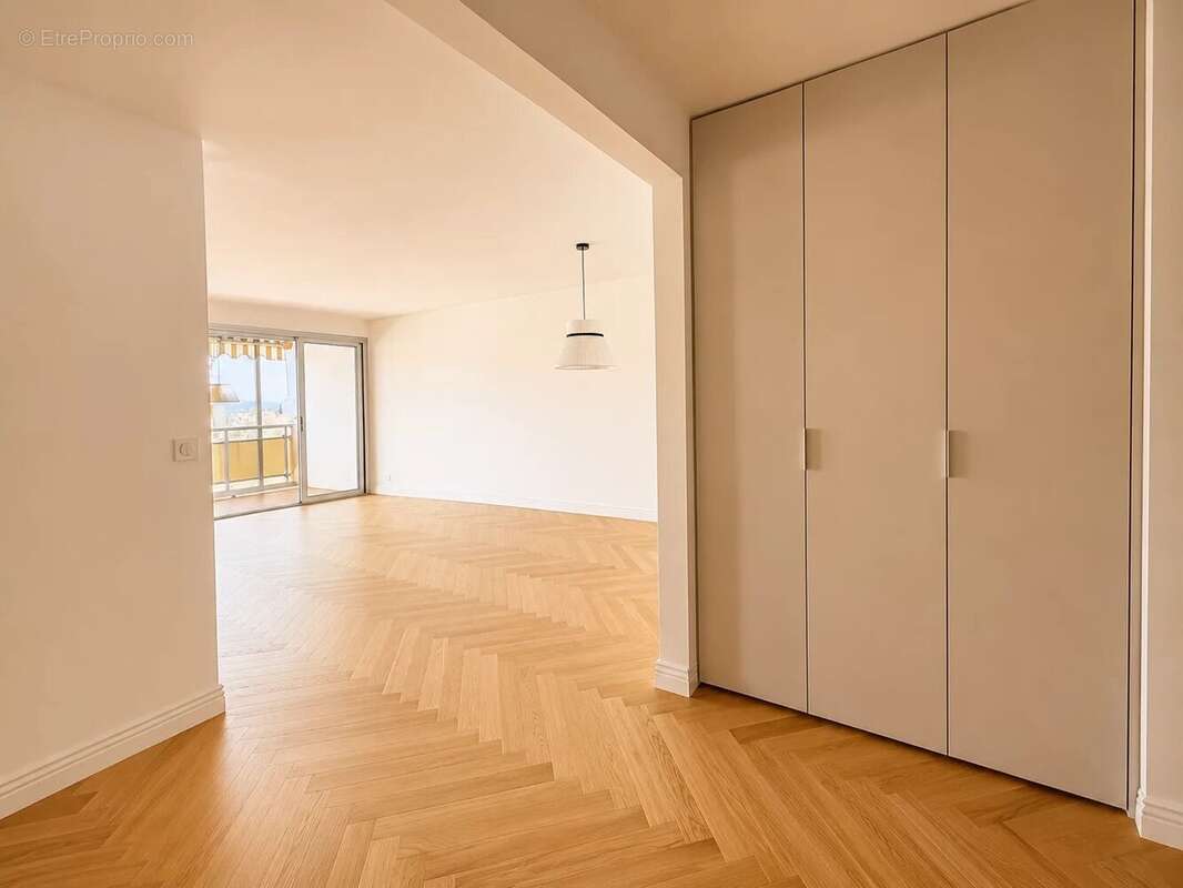 Appartement 3 pièces rénové – Vue mer – Villefranche-sur-Mer - photo 7