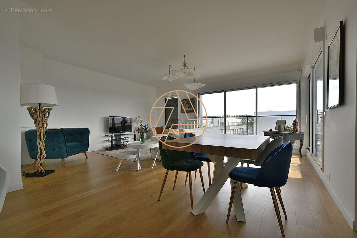 Appartement à SAINT-MAUR-DES-FOSSES