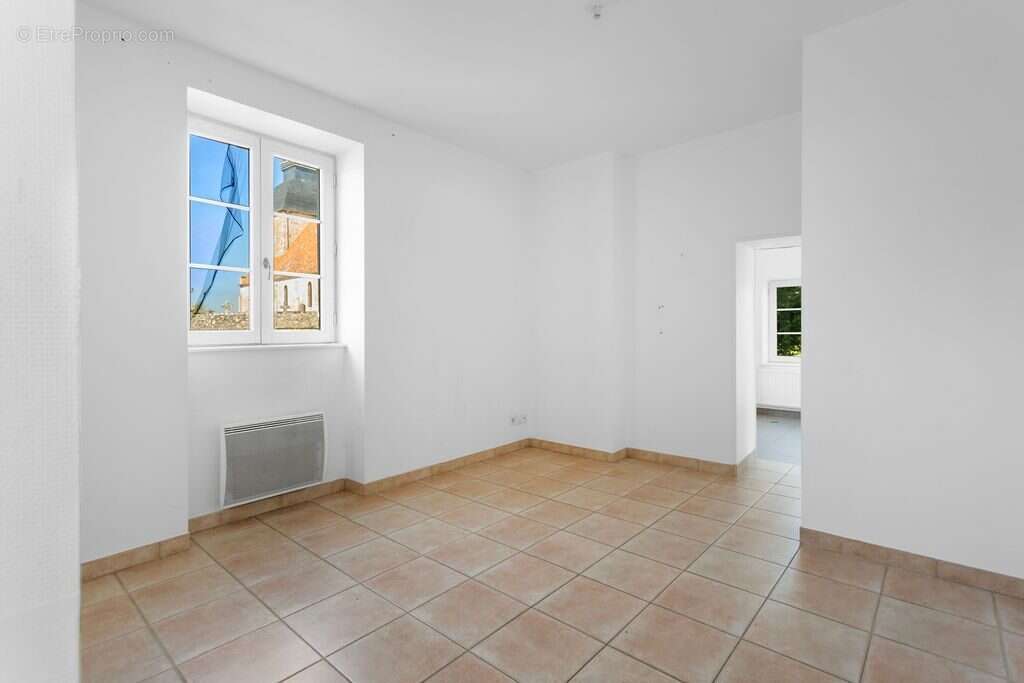 Maison à MEZIDON-CANON