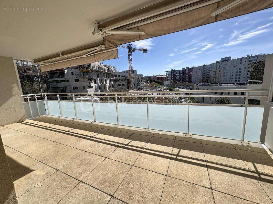 Appartement à MARSEILLE-14E