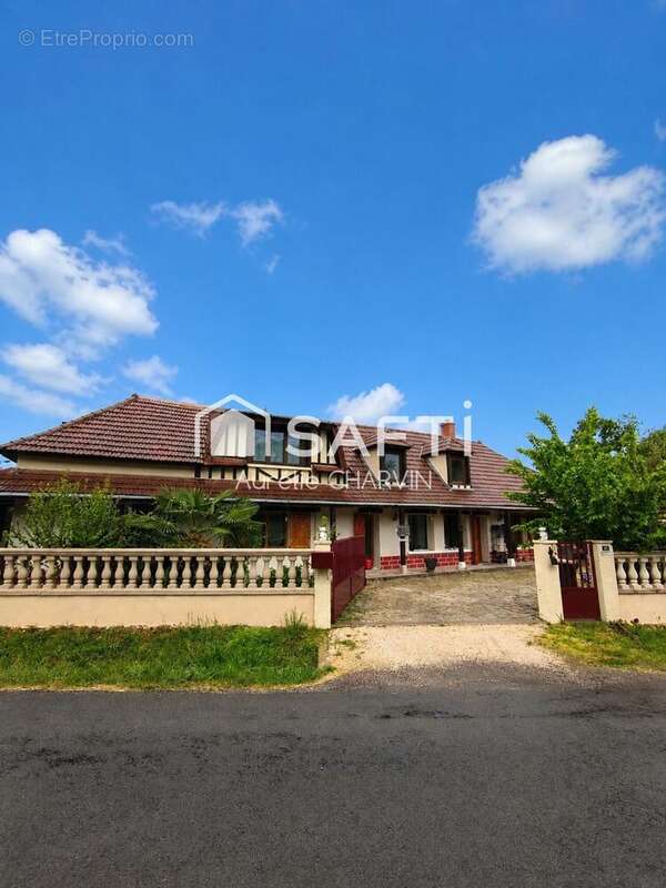 Photo 2 - Maison à BLETTERANS