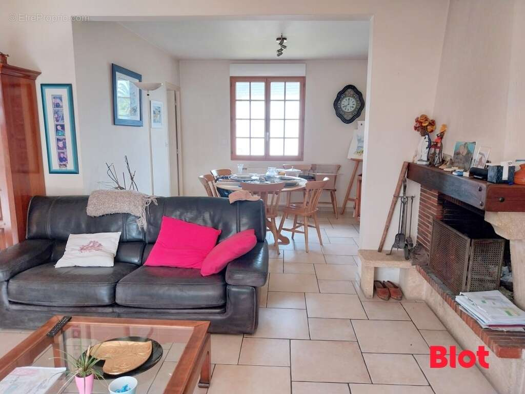 Maison 117 m² à Saint-Malo  - photo 3