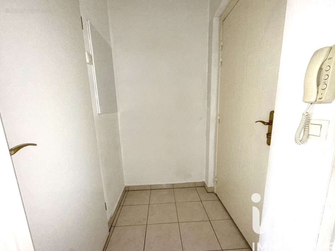 Photo 3 - Appartement à MAGNY-LE-HONGRE