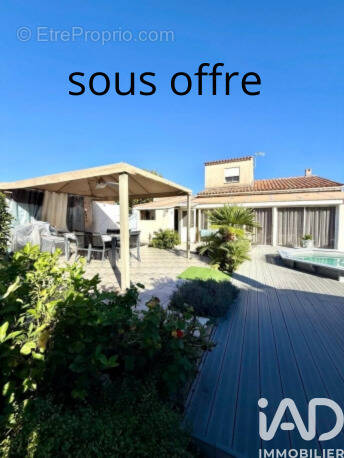 Photo 1 - Maison à CUERS