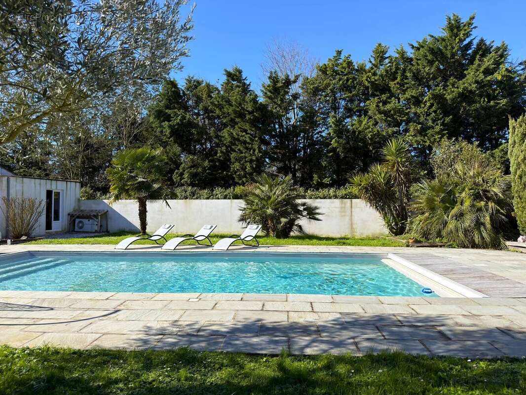 Maison à DOMPIERRE-SUR-MER