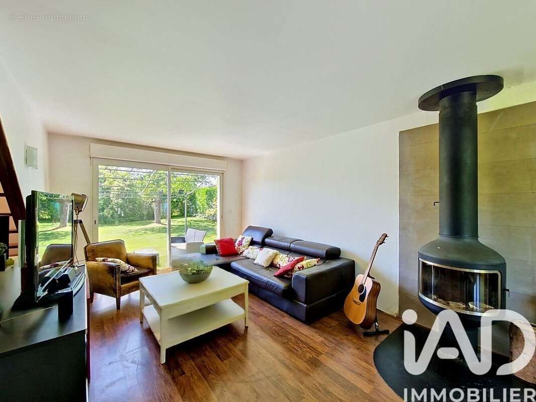Photo 3 - Maison à AVIRON