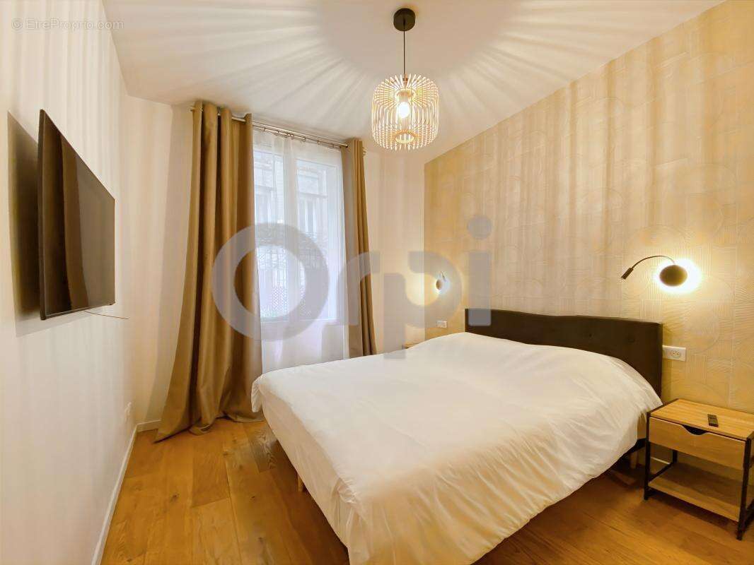 Appartement à PARIS-20E