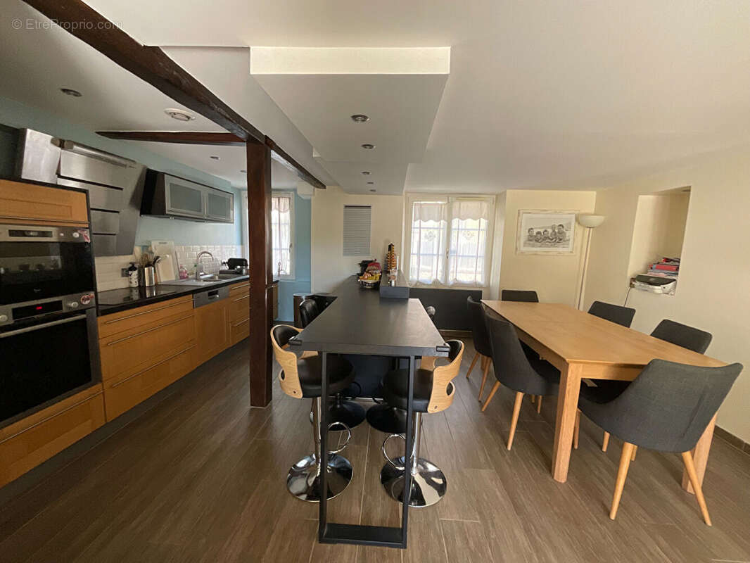 Exclusivité ** maurecourt ** corp de ferme en parfait état général ** - photo 8