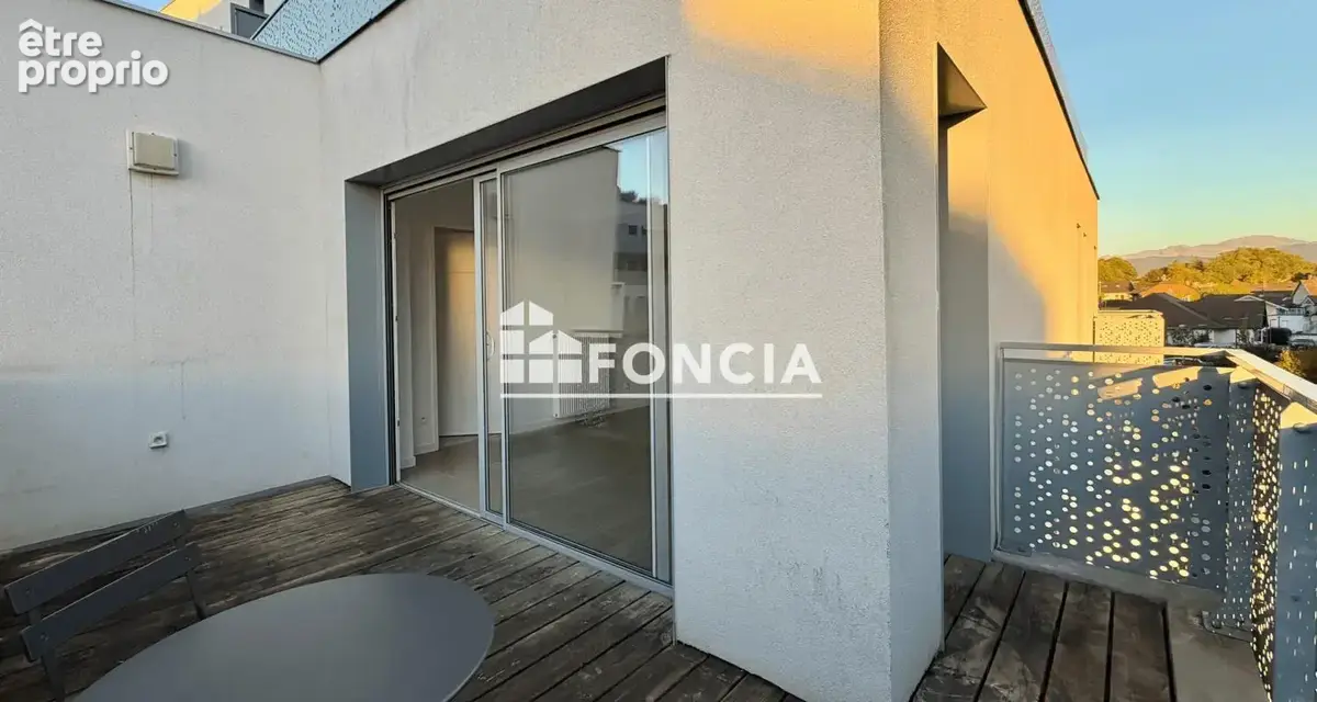 BONNEVILLE - Ecoquartier : Appartement T2 avec terrasse + parking au sous-sol - photo 5