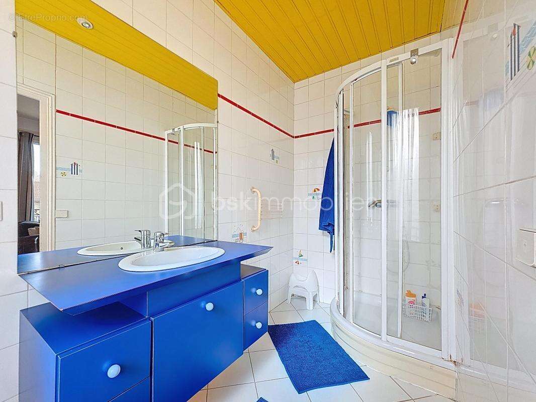 Maison à VILLEMOMBLE