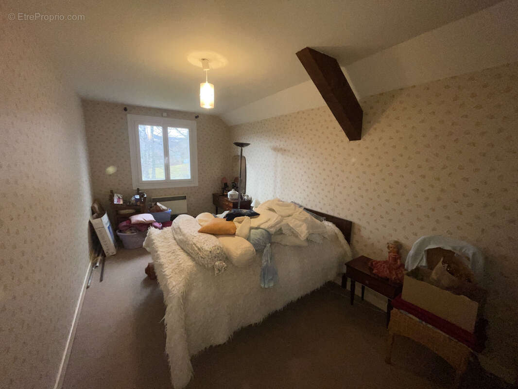 Maison familiale de 170 m2   Vue dégagée et fort potentiel - photo 17